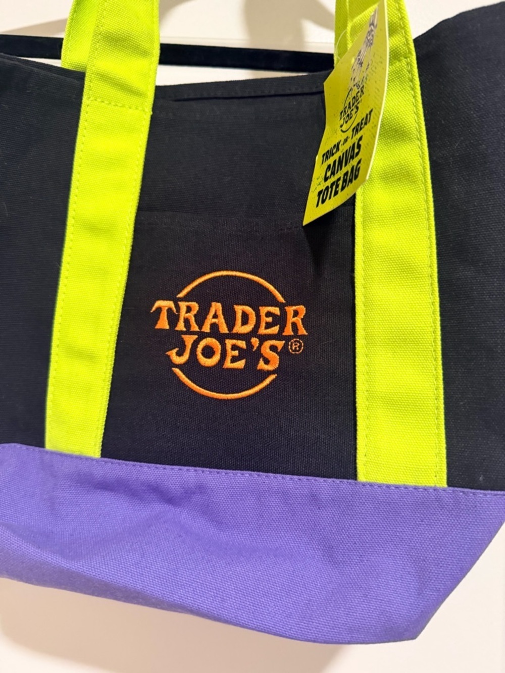 NWT Trader Joe's limited edition Trick or treat Halloween canvas tote bag - Picture 3 of 8